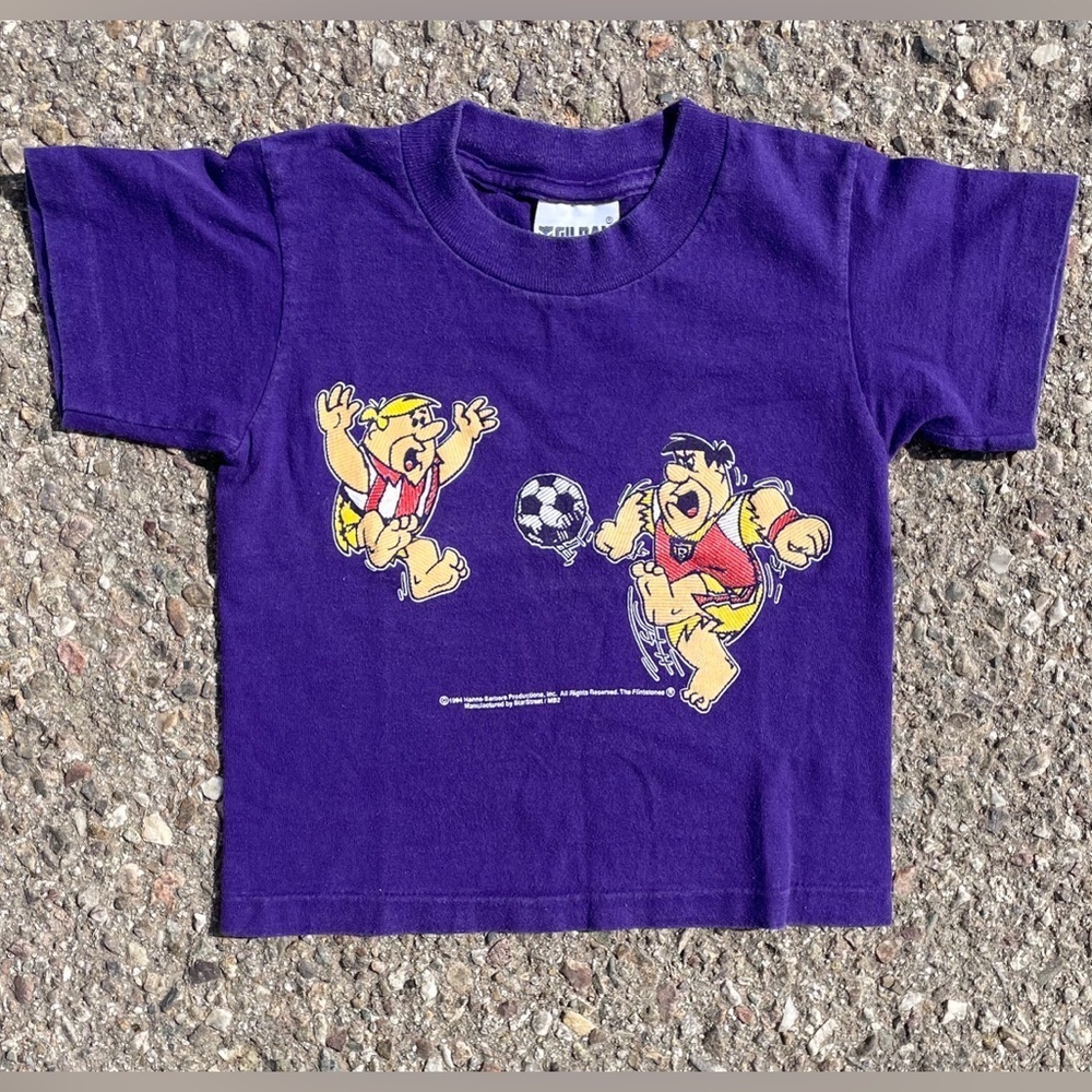 Flintstones Fred Barney Soccer 1994 Hanna Barbera Gildan T-Shirt Youth (S /4)